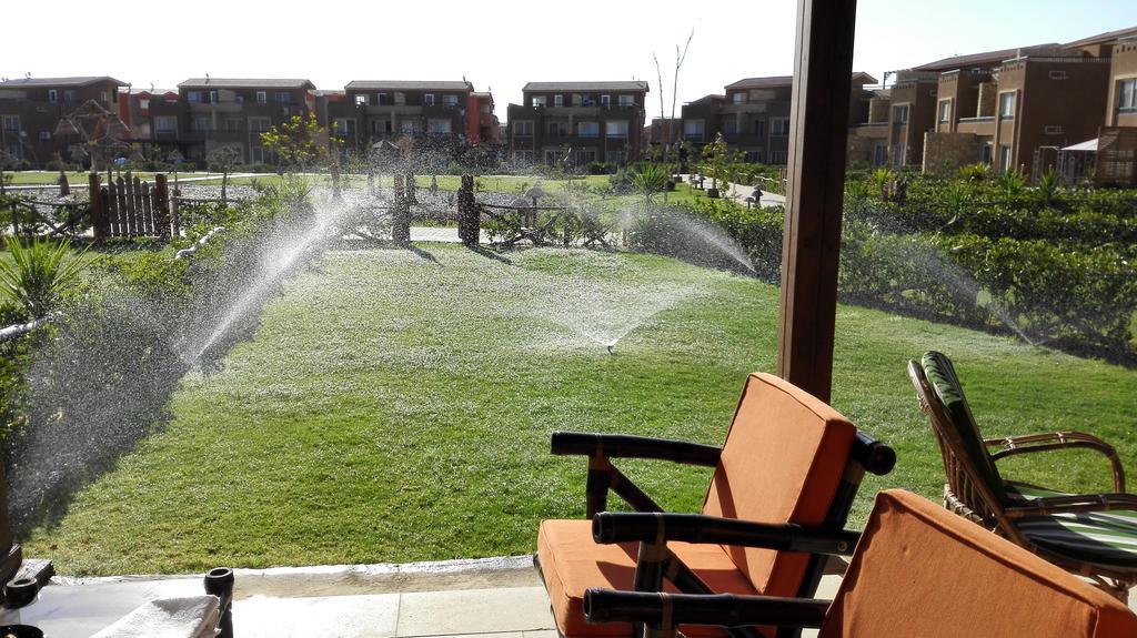 Three-Bedroom Garden Chalet At Marina Wadi Degla For Families Ain Sukhna Chambre photo